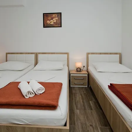 Aurora Pensión Hvar Town