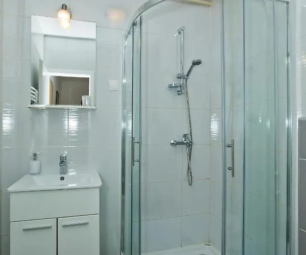 Гостьовий будинок Aurora 3*