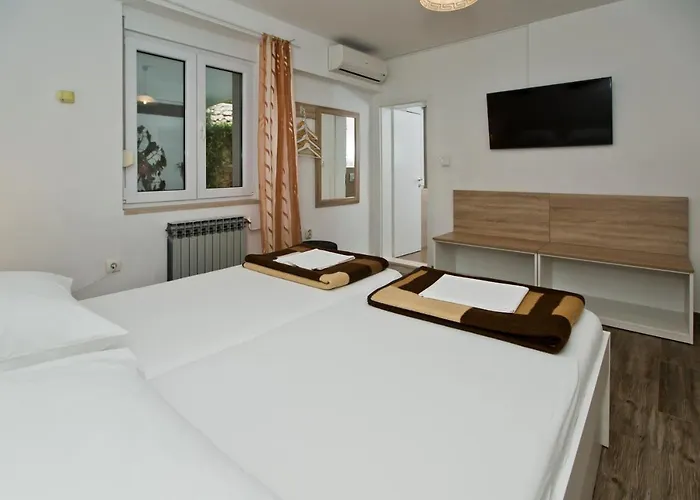 Guesthouse Aurora 3* Hvar Town