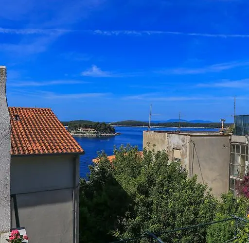 Гостьовий будинок Aurora