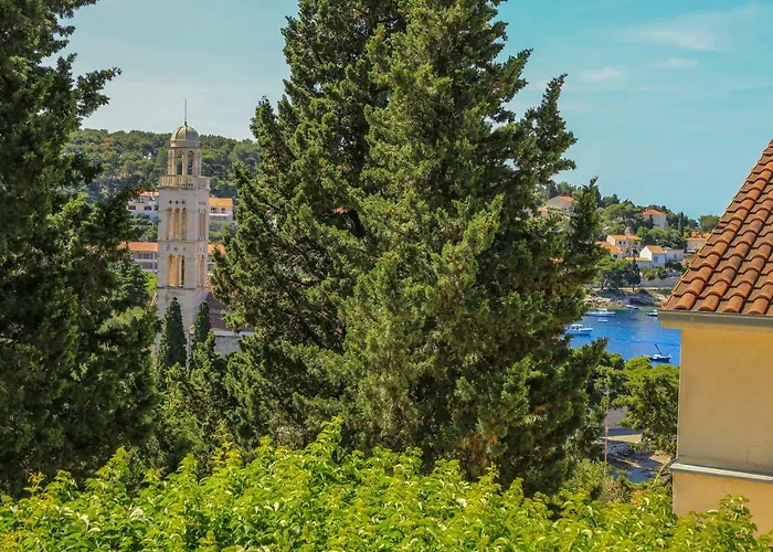 Guesthouse Aurora 3* Hvar Town