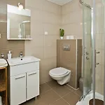 Aurora 3*