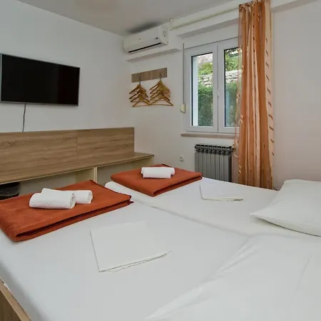 Guesthouse Aurora Guest house 3*